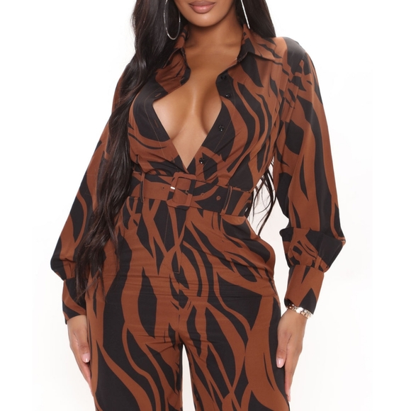 🎀NWT🎀 Fashion Nova Feel Good Zebra Jumpsuit - Picture 3 of 4
